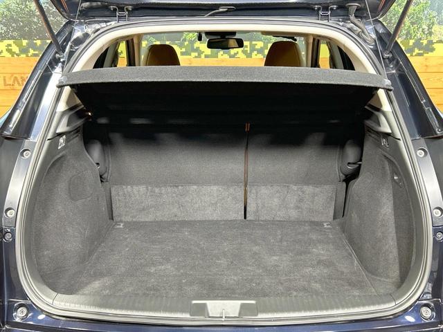 ヴェゼル ハイブリッドZ・ホンダセンシング 禁煙 純正ナビ バックカメラ レーダークルーズコントロール ETC シートヒーター ルーフレール LEDヘッドライト 純正17インチアルミ ハーフレザーシート フルセグ DVD&CD Bluetoot(61枚目)