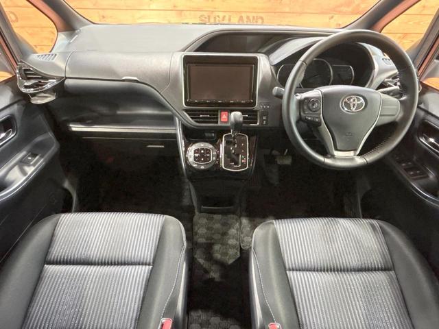 ヴォクシー ZS 煌II 禁煙車 後席モニター 両側電動スライドドア 純正9型ナビ フルセグ LEDヘッドライト プリクラッシュセーフティ アイドリングストップ ETC レーンアシスト クルーズコントロール 純正16インチAW(2枚目)