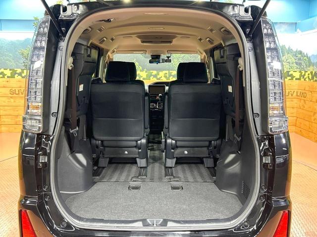 ヴォクシー ZS 煌II 禁煙車 後席モニター 両側電動スライドドア 純正9型ナビ フルセグ LEDヘッドライト プリクラッシュセーフティ アイドリングストップ ETC レーンアシスト クルーズコントロール 純正16インチAW(11枚目)