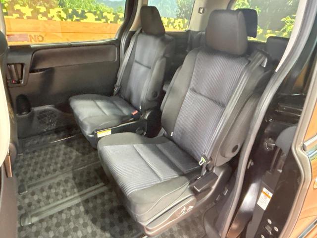 ヴォクシー ZS 煌II 禁煙車 後席モニター 両側電動スライドドア 純正9型ナビ フルセグ LEDヘッドライト プリクラッシュセーフティ アイドリングストップ ETC レーンアシスト クルーズコントロール 純正16インチAW(27枚目)