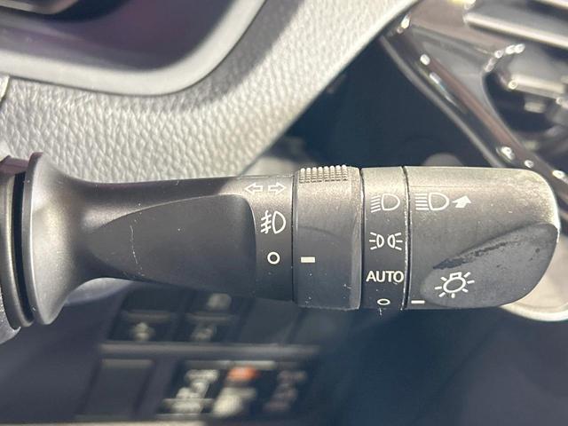 ヴォクシー ZS 煌II 禁煙車 後席モニター 両側電動スライドドア 純正9型ナビ フルセグ LEDヘッドライト プリクラッシュセーフティ アイドリングストップ ETC レーンアシスト クルーズコントロール 純正16インチAW(41枚目)