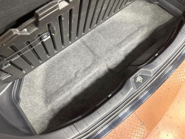 ヴォクシー ZS 煌II 禁煙車 後席モニター 両側電動スライドドア 純正9型ナビ フルセグ LEDヘッドライト プリクラッシュセーフティ アイドリングストップ ETC レーンアシスト クルーズコントロール 純正16インチAW(56枚目)