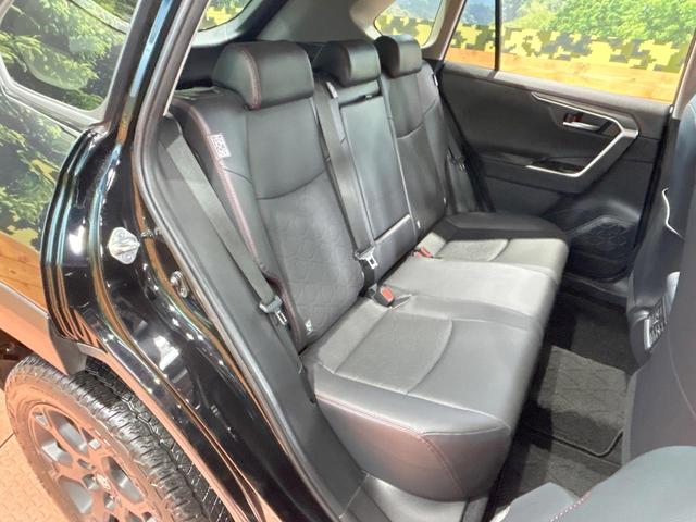 RAV4 アドベンチャー オフロードパッケージII 禁煙 10.5型ディスプレイ バックカメラ 電動リアゲート シートメモリー付パワーシート シートベンチレーション ステアリングヒーター コーナーセンサー ルーフレール ダウンヒルアシスト(9枚目)