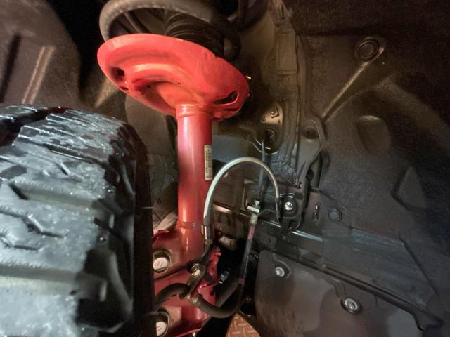 RAV4 アドベンチャー オフロードパッケージII 禁煙 10.5型ディスプレイ バックカメラ 電動リアゲート シートメモリー付パワーシート シートベンチレーション ステアリングヒーター コーナーセンサー ルーフレール ダウンヒルアシスト(20枚目)