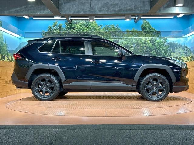 RAV4 アドベンチャー オフロードパッケージII 禁煙 10.5型ディスプレイ バックカメラ 電動リアゲート シートメモリー付パワーシート シートベンチレーション ステアリングヒーター コーナーセンサー ルーフレール ダウンヒルアシスト(31枚目)