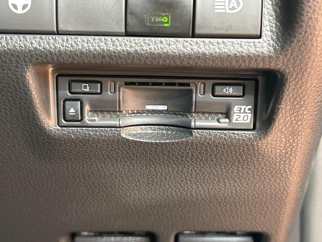 RAV4 アドベンチャー オフロードパッケージII 禁煙 10.5型ディスプレイ バックカメラ 電動リアゲート シートメモリー付パワーシート シートベンチレーション ステアリングヒーター コーナーセンサー ルーフレール ダウンヒルアシスト(36枚目)