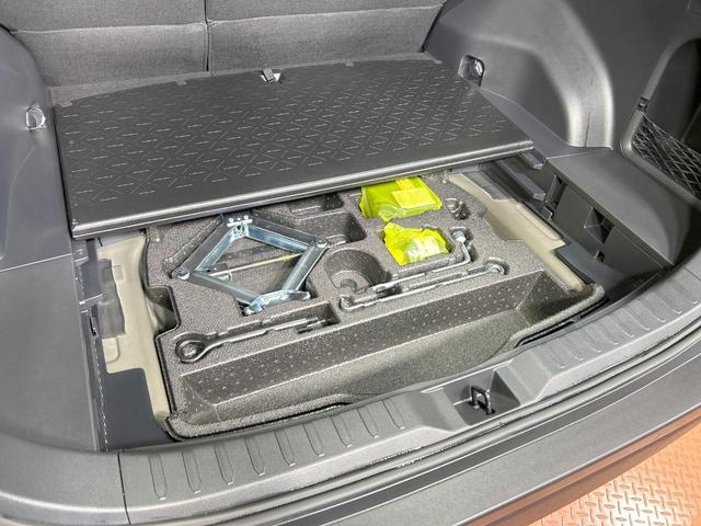 RAV4 アドベンチャー オフロードパッケージII 禁煙 10.5型ディスプレイ バックカメラ 電動リアゲート シートメモリー付パワーシート シートベンチレーション ステアリングヒーター コーナーセンサー ルーフレール ダウンヒルアシスト(41枚目)