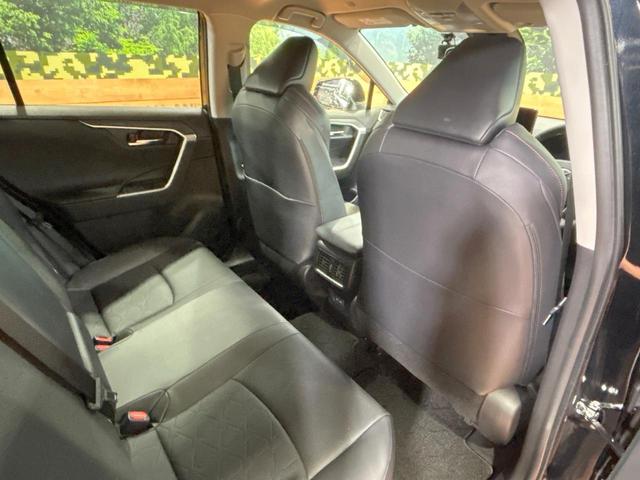 RAV4 アドベンチャー オフロードパッケージII 禁煙 10.5型ディスプレイ バックカメラ 電動リアゲート シートメモリー付パワーシート シートベンチレーション ステアリングヒーター コーナーセンサー ルーフレール ダウンヒルアシスト(44枚目)