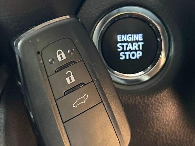 RAV4 アドベンチャー オフロードパッケージII 禁煙 10.5型ディスプレイ バックカメラ 電動リアゲート シートメモリー付パワーシート シートベンチレーション ステアリングヒーター コーナーセンサー ルーフレール ダウンヒルアシスト(60枚目)