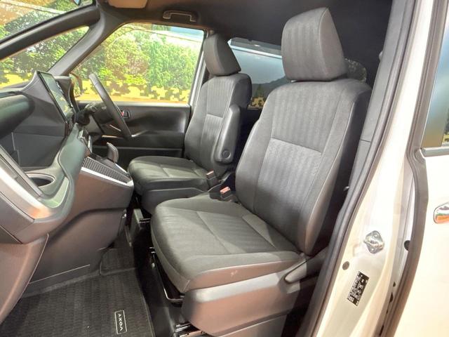 ヴォクシー ハイブリッドS-G 禁煙 純正10.5型ナビ トヨタチームメイト CD/DVDデッキ アドバンストパーク 両側電動ドア オートマチックハイビーム シートヒーター レーダークルーズコントロール 純正16インチAW(29枚目)