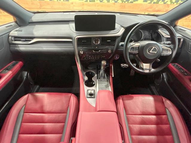 RX RX450h Fスポーツ 禁煙車 全周囲カメラ 12型ナビ 赤革 ブラインドスポットモニター ヘッドアップディスプレイ 三眼LEDヘッドライト クリアランスソナー レーダークルーズ 電動リアゲート 純正20インチAW ETC(2枚目)