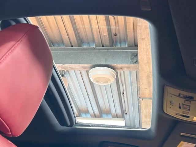 RX RX450h Fスポーツ 禁煙 ムーンルーフ TRDエアロ 12.3型ナビ 全周囲カメラ ヘッドアップディスプレイ ブラインドスポットモニター AC100V 電動リアゲート シートベンチレーション ステアリングヒーター ETC(3枚目)