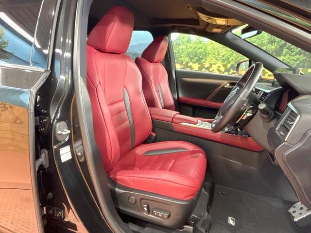 RX RX450h Fスポーツ 禁煙 ムーンルーフ TRDエアロ 12.3型ナビ 全周囲カメラ ヘッドアップディスプレイ ブラインドスポットモニター AC100V 電動リアゲート シートベンチレーション ステアリングヒーター ETC(8枚目)