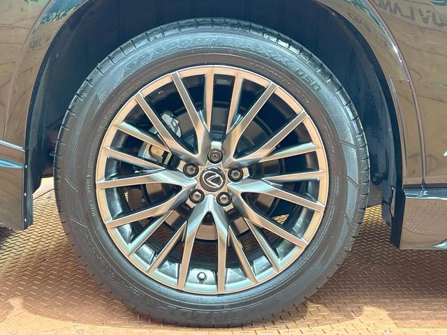 RX RX450h Fスポーツ 禁煙 ムーンルーフ TRDエアロ 12.3型ナビ 全周囲カメラ ヘッドアップディスプレイ ブラインドスポットモニター AC100V 電動リアゲート シートベンチレーション ステアリングヒーター ETC(31枚目)