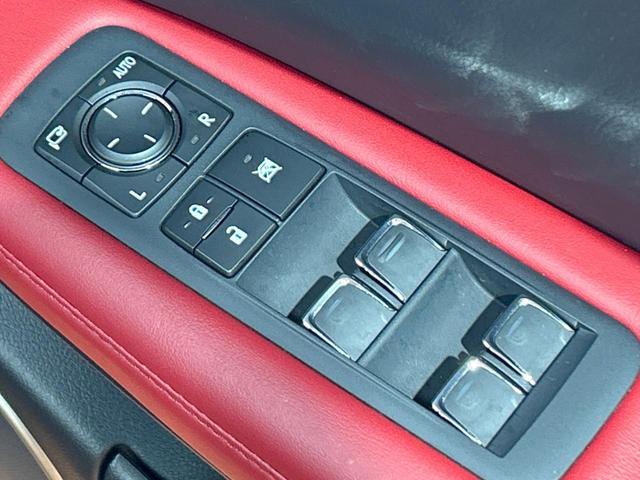 RX RX450h Fスポーツ 禁煙 ムーンルーフ TRDエアロ 12.3型ナビ 全周囲カメラ ヘッドアップディスプレイ ブラインドスポットモニター AC100V 電動リアゲート シートベンチレーション ステアリングヒーター ETC(33枚目)