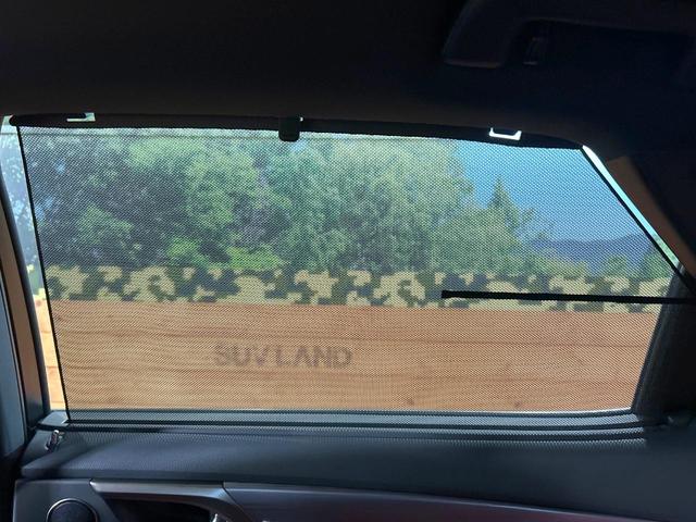 RX RX450h Fスポーツ 禁煙 ムーンルーフ TRDエアロ 12.3型ナビ 全周囲カメラ ヘッドアップディスプレイ ブラインドスポットモニター AC100V 電動リアゲート シートベンチレーション ステアリングヒーター ETC(40枚目)