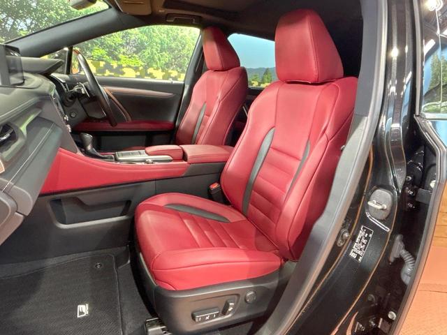 RX RX450h Fスポーツ 禁煙 ムーンルーフ TRDエアロ 12.3型ナビ 全周囲カメラ ヘッドアップディスプレイ ブラインドスポットモニター AC100V 電動リアゲート シートベンチレーション ステアリングヒーター ETC(42枚目)