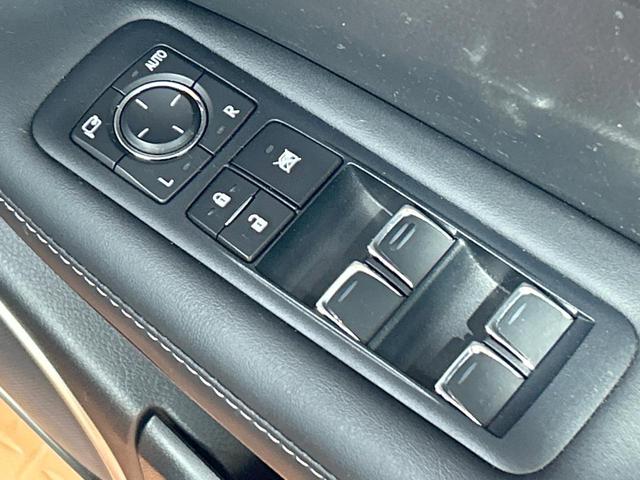 RX RX450h バージョンL 禁煙 パノラマルーフ 12.3型ナビ 全周囲カメラ ブラインドスポットモ AC100V ヘッドアップディスプレイ 電動リアゲート シートベンチレーション ステアリングヒーター パワーシート(34枚目)