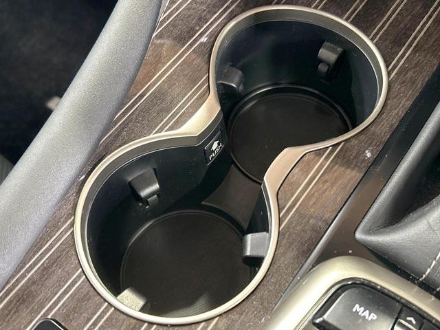 RX RX450h バージョンL 禁煙 パノラマルーフ 12.3型ナビ 全周囲カメラ ブラインドスポットモ AC100V ヘッドアップディスプレイ 電動リアゲート シートベンチレーション ステアリングヒーター パワーシート(48枚目)