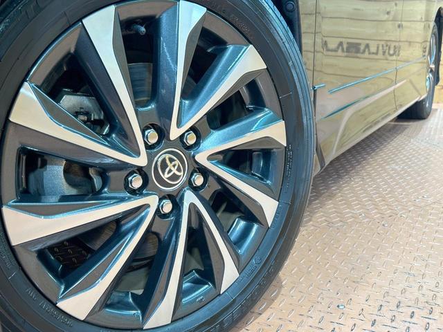 ヴォクシー ハイブリッドS-Z 禁煙 後席モニター 快適利便PKG ユニバーサルステップ GRエアロ 純正10.5型ナビ CD/DVDデッキ フルセグ 両側電動ドア AC100V 前中席シートヒーター ステアリングヒーター(14枚目)