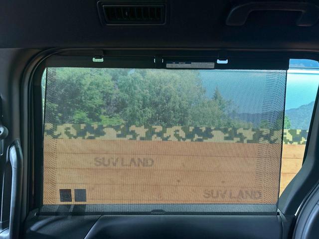 ヴォクシー ハイブリッドS-Z 禁煙 後席モニター 快適利便PKG ユニバーサルステップ GRエアロ 純正10.5型ナビ CD/DVDデッキ フルセグ 両側電動ドア AC100V 前中席シートヒーター ステアリングヒーター(36枚目)