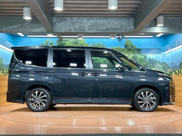 ヴォクシー ハイブリッドＳ－Ｚ　禁煙　後席モニター　純正１０．５型ナビ　快適利便パッケージ　ヘッドアップディスプレイ　ブラインドスポットモニター　デジタルインナーミラー　ＡＣ１００Ｖ　プロジェクター式ＬＥＤ　クリアランスソナー（25枚目）