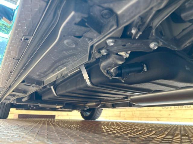 ヴォクシー ハイブリッドＳ－Ｚ　禁煙　後席モニター　純正１０．５型ナビ　快適利便パッケージ　ヘッドアップディスプレイ　ブラインドスポットモニター　デジタルインナーミラー　ＡＣ１００Ｖ　プロジェクター式ＬＥＤ　クリアランスソナー（31枚目）
