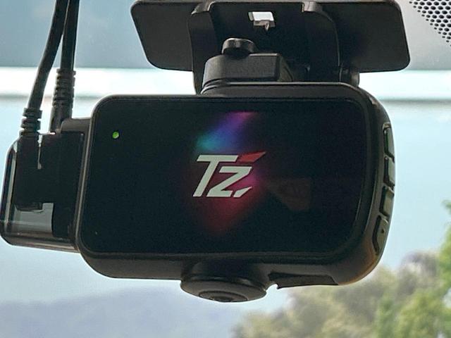 ヴォクシー ハイブリッドＳ－Ｚ　禁煙　後席モニター　純正１０．５型ナビ　快適利便パッケージ　ヘッドアップディスプレイ　ブラインドスポットモニター　デジタルインナーミラー　ＡＣ１００Ｖ　プロジェクター式ＬＥＤ　クリアランスソナー（40枚目）