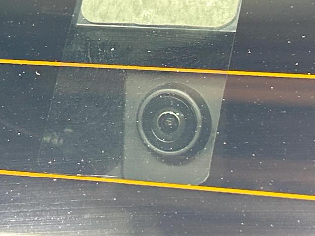 ヴォクシー ハイブリッドＳ－Ｚ　禁煙　後席モニター　純正１０．５型ナビ　快適利便パッケージ　ヘッドアップディスプレイ　ブラインドスポットモニター　デジタルインナーミラー　ＡＣ１００Ｖ　プロジェクター式ＬＥＤ　クリアランスソナー（43枚目）