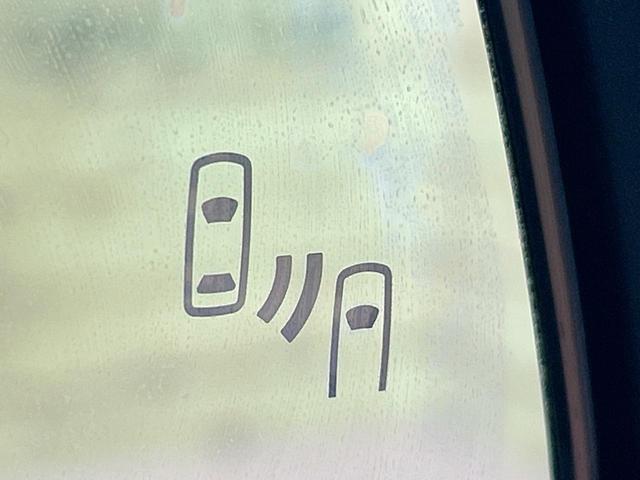 ヴォクシー ハイブリッドＳ－Ｚ　禁煙　後席モニター　純正１０．５型ナビ　快適利便パッケージ　ヘッドアップディスプレイ　ブラインドスポットモニター　デジタルインナーミラー　ＡＣ１００Ｖ　プロジェクター式ＬＥＤ　クリアランスソナー（47枚目）