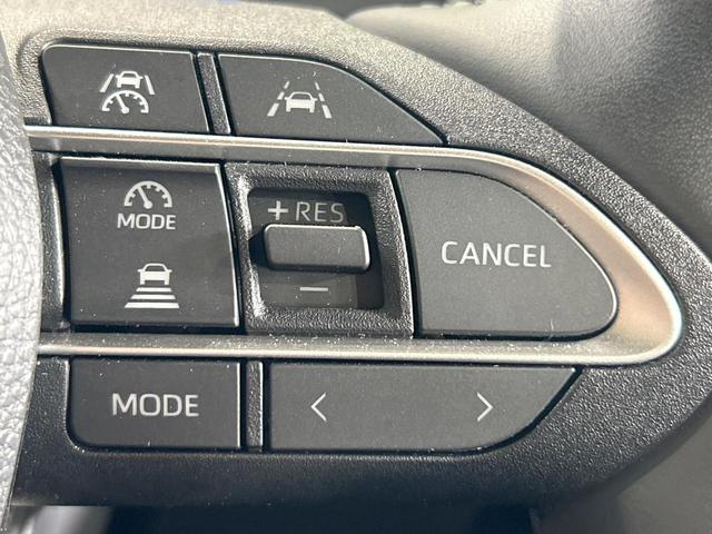 ヴォクシー ハイブリッドＳ－Ｚ　禁煙　後席モニター　純正１０．５型ナビ　快適利便パッケージ　ヘッドアップディスプレイ　ブラインドスポットモニター　デジタルインナーミラー　ＡＣ１００Ｖ　プロジェクター式ＬＥＤ　クリアランスソナー（63枚目）