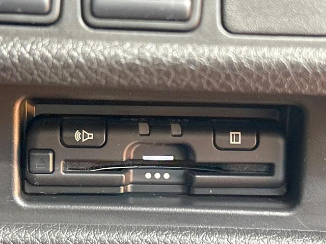 エクストレイル 20Xi Vセレクション 禁煙車 全周囲カメラ プロパイロット 9型ナビ デジタルインナーミラー 電動リアゲート クリアランスソナー 全席シートヒーター LEDヘッドライト 純正18インチAW オートエアコン スマートキー(8枚目)