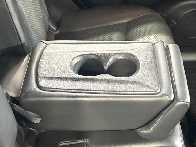 エクストレイル 20Xi Vセレクション 禁煙車 全周囲カメラ プロパイロット 9型ナビ デジタルインナーミラー 電動リアゲート クリアランスソナー 全席シートヒーター LEDヘッドライト 純正18インチAW オートエアコン スマートキー(40枚目)