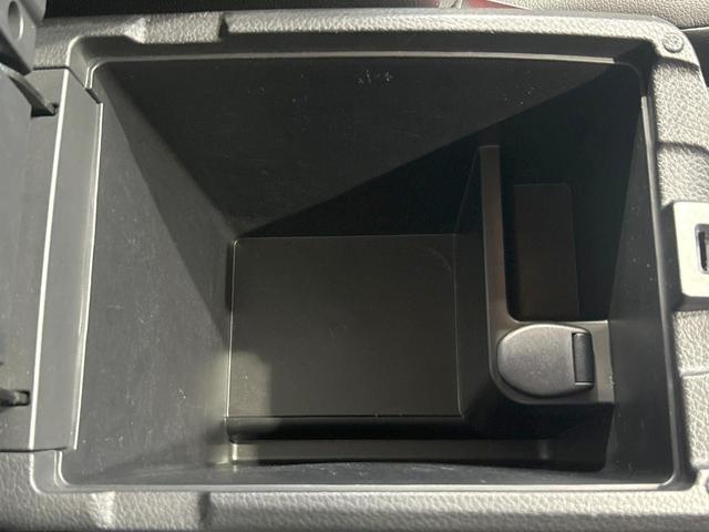 エクストレイル 20Xi Vセレクション 禁煙車 全周囲カメラ プロパイロット 9型ナビ デジタルインナーミラー 電動リアゲート クリアランスソナー 全席シートヒーター LEDヘッドライト 純正18インチAW オートエアコン スマートキー(65枚目)