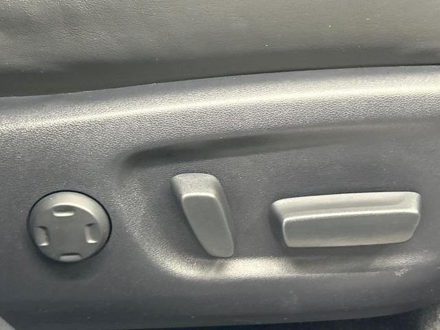 ハリアー プレミアム メタル アンド レザーパッケージ 禁煙車 サンルーフ 9型ナビ フルセグ 本革シート クリアランスソナー レーダークルーズ メモリーシート トヨタセーフティセンス 電動リアゲート LEDヘッドライト バックカメラ 純正18インチAW(26枚目)