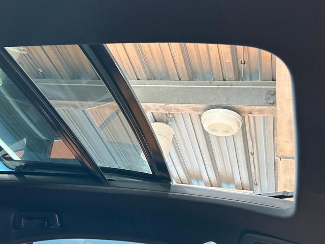 ハリアー プレミアム メタル アンド レザーパッケージ 禁煙車 サンルーフ 9型ナビ フルセグ 本革シート クリアランスソナー レーダークルーズ メモリーシート トヨタセーフティセンス 電動リアゲート LEDヘッドライト バックカメラ 純正18インチAW(37枚目)