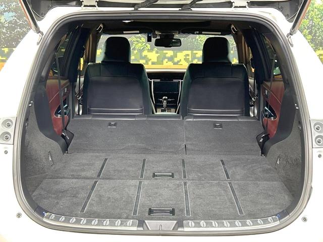 ハリアー プレミアム メタル アンド レザーパッケージ 禁煙車 サンルーフ 9型ナビ フルセグ 本革シート クリアランスソナー レーダークルーズ メモリーシート トヨタセーフティセンス 電動リアゲート LEDヘッドライト バックカメラ 純正18インチAW(73枚目)