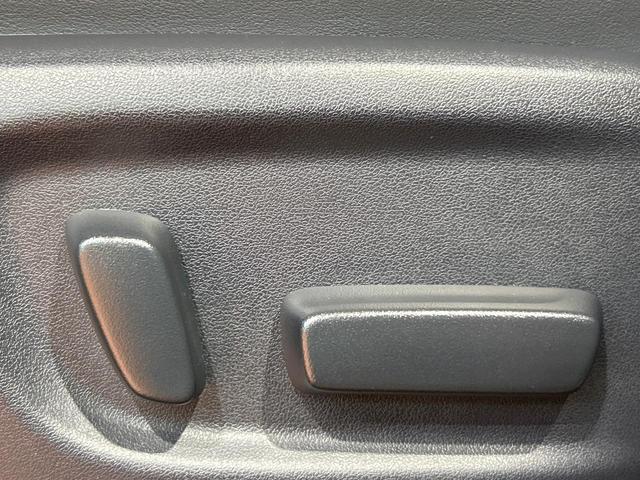 アルファードハイブリッド SR Cパッケージ 禁煙車 サンルーフ JBLサウンド 全周囲カメラ ブラインドスポットモニター 9型ディスプレイオーディオ 両側電動ドア レーダークルーズ LEDヘッド&フォグ デジタルインナーミラー 電動リアゲート(33枚目)