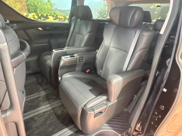 アルファードハイブリッド SR Cパッケージ 禁煙車 サンルーフ JBLサウンド 全周囲カメラ ブラインドスポットモニター 9型ディスプレイオーディオ 両側電動ドア レーダークルーズ LEDヘッド&フォグ デジタルインナーミラー 電動リアゲート(44枚目)