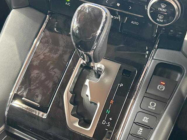 アルファードハイブリッド SR Cパッケージ 禁煙車 サンルーフ JBLサウンド 全周囲カメラ ブラインドスポットモニター 9型ディスプレイオーディオ 両側電動ドア レーダークルーズ LEDヘッド&フォグ デジタルインナーミラー 電動リアゲート(57枚目)