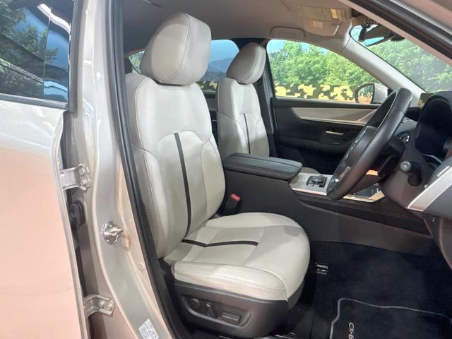 CX-60 25S Lパッケージ 禁煙車 12型ディスプレイオーディオ 全周囲カメラ BOSEサウンド シートヒーター ブラインドスポットモニター スマートブレーキサポート ヘッドアップディスプレイ LEDヘッド ETC 純正20AW(9枚目)