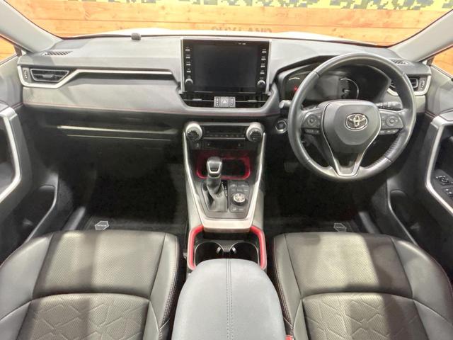 ＲＡＶ４ アドベンチャー　オフロードパッケージ　禁煙車　９型ナビ　バックカメラ　レーダークルーズ　シートベンチレーション　電動リアゲート　ＬＥＤヘッド＆フォグ　オートハイビーム　ブラインドスポットモニター　ステアリングヒーター（2枚目）