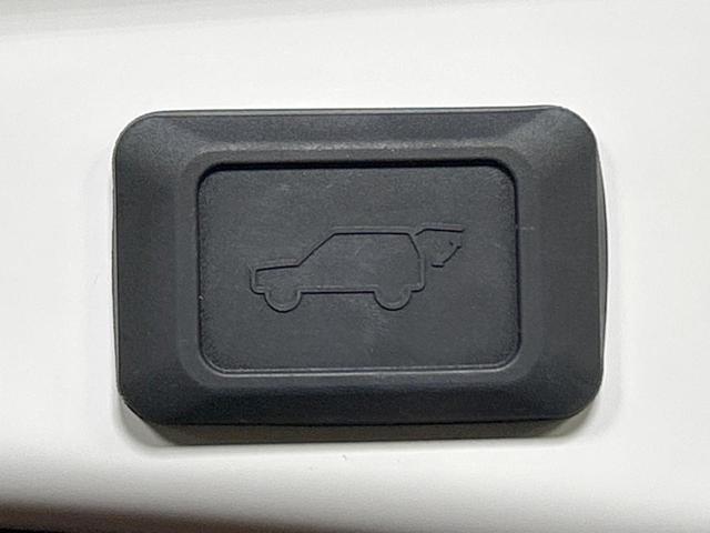 ＲＡＶ４ アドベンチャー　オフロードパッケージ　禁煙車　９型ナビ　バックカメラ　レーダークルーズ　シートベンチレーション　電動リアゲート　ＬＥＤヘッド＆フォグ　オートハイビーム　ブラインドスポットモニター　ステアリングヒーター（8枚目）
