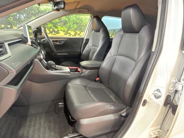 ＲＡＶ４ アドベンチャー　オフロードパッケージ　禁煙車　９型ナビ　バックカメラ　レーダークルーズ　シートベンチレーション　電動リアゲート　ＬＥＤヘッド＆フォグ　オートハイビーム　ブラインドスポットモニター　ステアリングヒーター（30枚目）