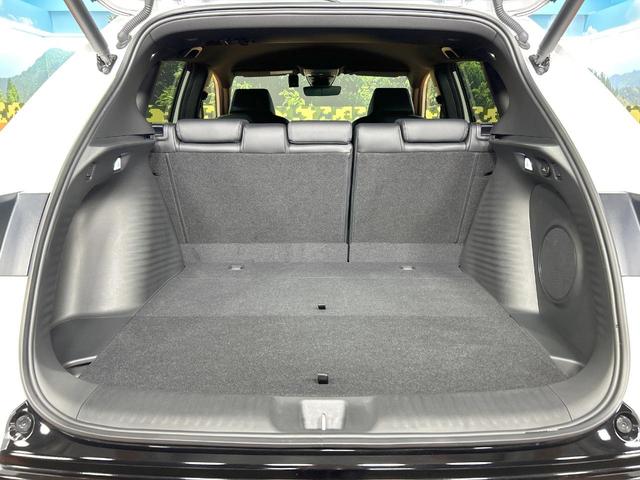 ＺＲ－Ｖ ｅ：ＨＥＶ　Ｚ特別仕様車ブラックスタイル　禁煙車　ＢＯＳＥ　全周囲カメラ　９型ナビ　フルセグ　ブラインドスポットモニター　ホンダセンシング　クリアランスソナー　電動リアゲート　メモリーシート　ＬＥＤヘッドライト　純正１８インチＡＷ　ＥＴＣ（11枚目）