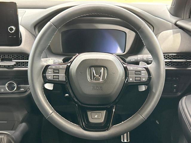 ＺＲ－Ｖ ｅ：ＨＥＶ　Ｚ特別仕様車ブラックスタイル　禁煙車　ＢＯＳＥ　全周囲カメラ　９型ナビ　フルセグ　ブラインドスポットモニター　ホンダセンシング　クリアランスソナー　電動リアゲート　メモリーシート　ＬＥＤヘッドライト　純正１８インチＡＷ　ＥＴＣ（12枚目）