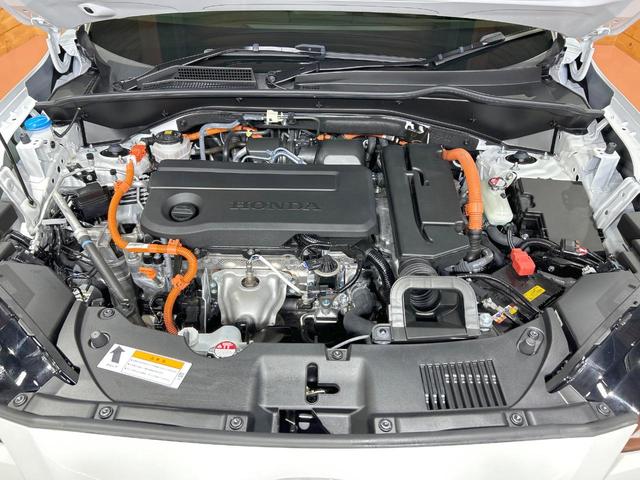 ＺＲ－Ｖ ｅ：ＨＥＶ　Ｚ特別仕様車ブラックスタイル　禁煙車　ＢＯＳＥ　全周囲カメラ　９型ナビ　フルセグ　ブラインドスポットモニター　ホンダセンシング　クリアランスソナー　電動リアゲート　メモリーシート　ＬＥＤヘッドライト　純正１８インチＡＷ　ＥＴＣ（19枚目）