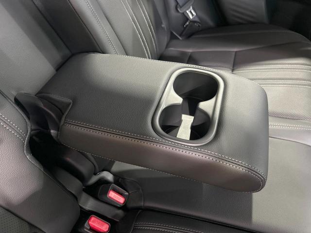 ＺＲ－Ｖ ｅ：ＨＥＶ　Ｚ特別仕様車ブラックスタイル　禁煙車　ＢＯＳＥ　全周囲カメラ　９型ナビ　フルセグ　ブラインドスポットモニター　ホンダセンシング　クリアランスソナー　電動リアゲート　メモリーシート　ＬＥＤヘッドライト　純正１８インチＡＷ　ＥＴＣ（42枚目）