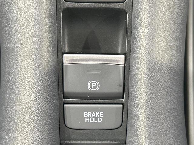 ＺＲ－Ｖ ｅ：ＨＥＶ　Ｚ特別仕様車ブラックスタイル　禁煙車　ＢＯＳＥ　全周囲カメラ　９型ナビ　フルセグ　ブラインドスポットモニター　ホンダセンシング　クリアランスソナー　電動リアゲート　メモリーシート　ＬＥＤヘッドライト　純正１８インチＡＷ　ＥＴＣ（55枚目）