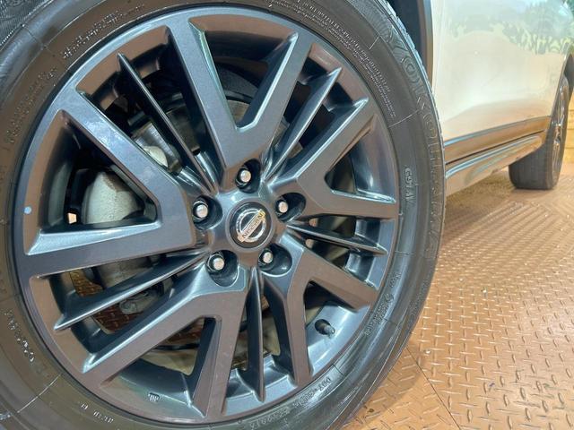 エクストレイル 20XtブラックエクストリーマXエマジェンシブレキP 禁煙 メーカーナビ 全周囲カメラ シートヒーター LEDヘッドライト 電動リアゲート クルーズコントロール ETC 純正17インチアルミ コーナーセンサー ルーフレール アイドリングストップ(12枚目)